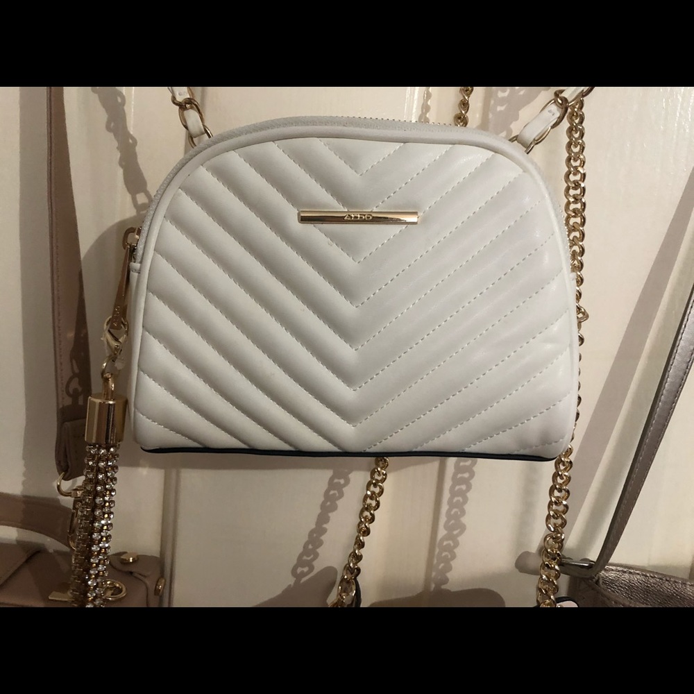 Purses - Picture 2 of 3